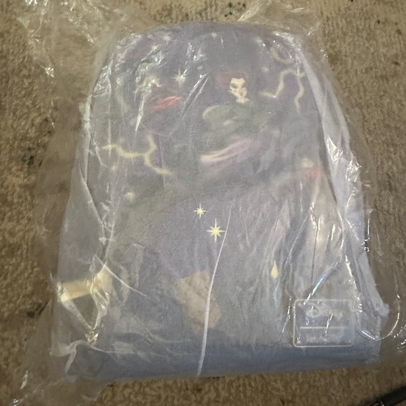 Hocus Pocus Loungefly Backpack - Picture 2 of 2